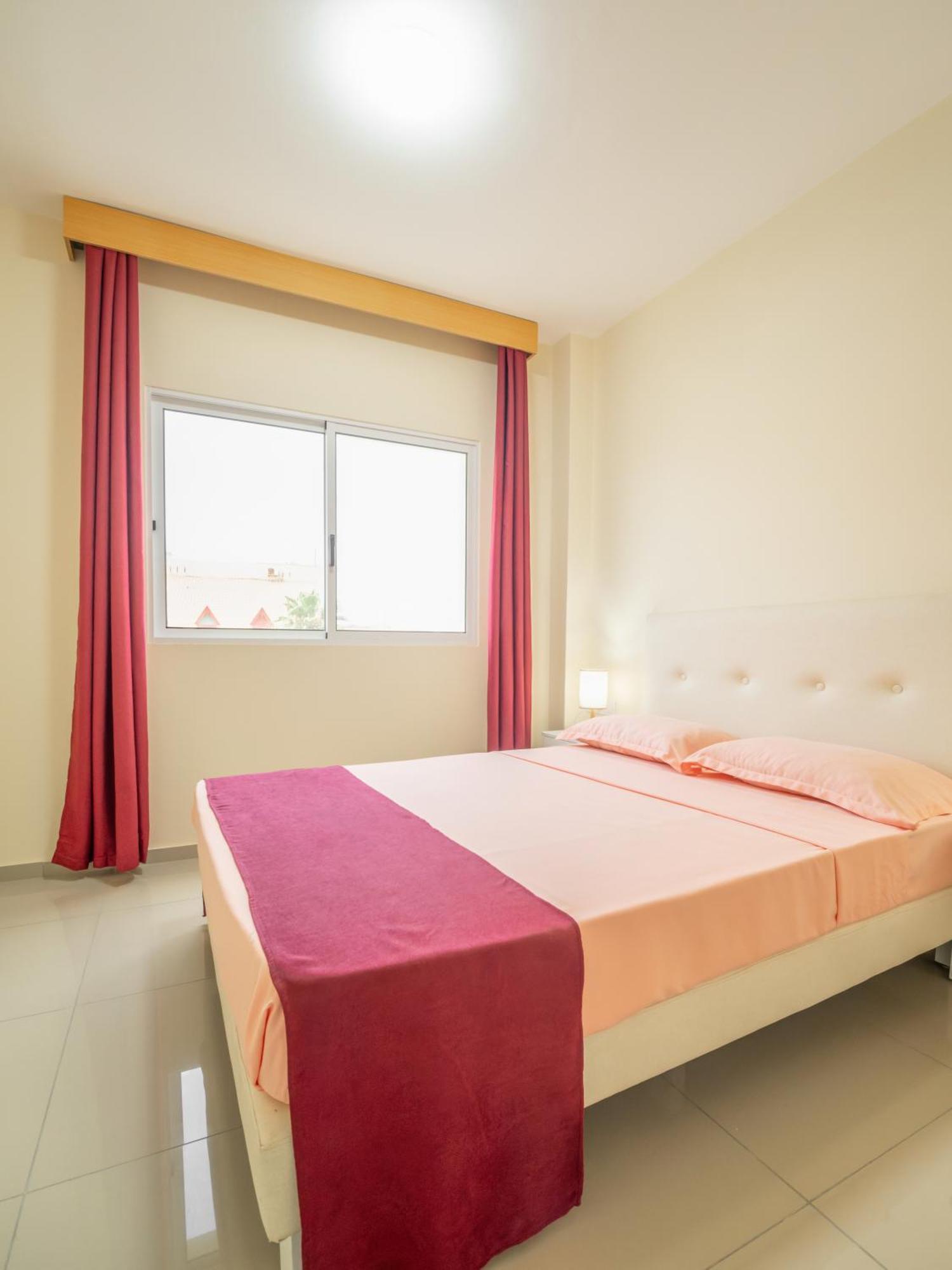 Апартаменты Residencial Liviamilena Санта-Мария Экстерьер фото